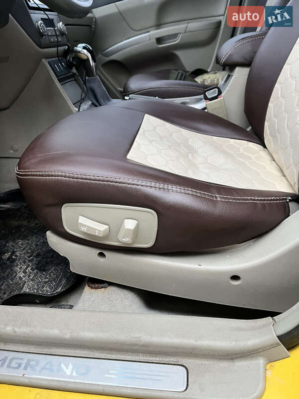Хетчбек Geely Emgrand 7 (EC7) 2011 в Покровському