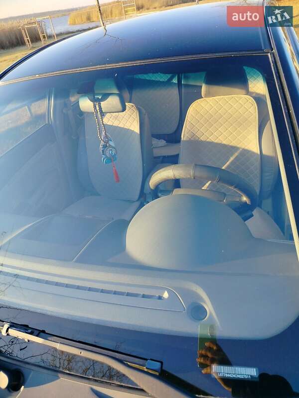 Седан Geely Emgrand 7 (EC7) 2012 в Роздільній