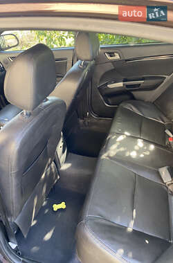 Седан Geely Emgrand 7 (EC7) 2013 в 