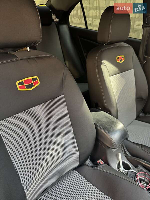 Седан Geely Emgrand 7 (EC7) 2012 в Кропивницком