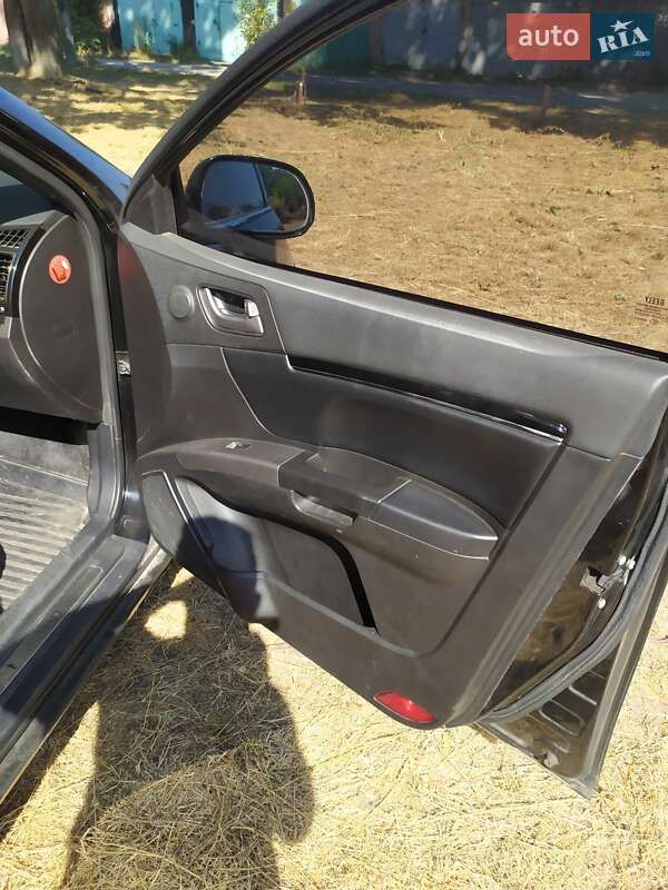 Хетчбек Geely Emgrand 7 (EC7) 2013 в Ніжині