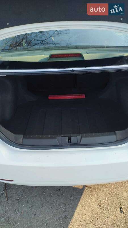 Седан Geely Emgrand 7 (EC7) 2014 в Рівному