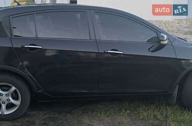 Хетчбек Geely Emgrand 7 (EC7) 2012 в 