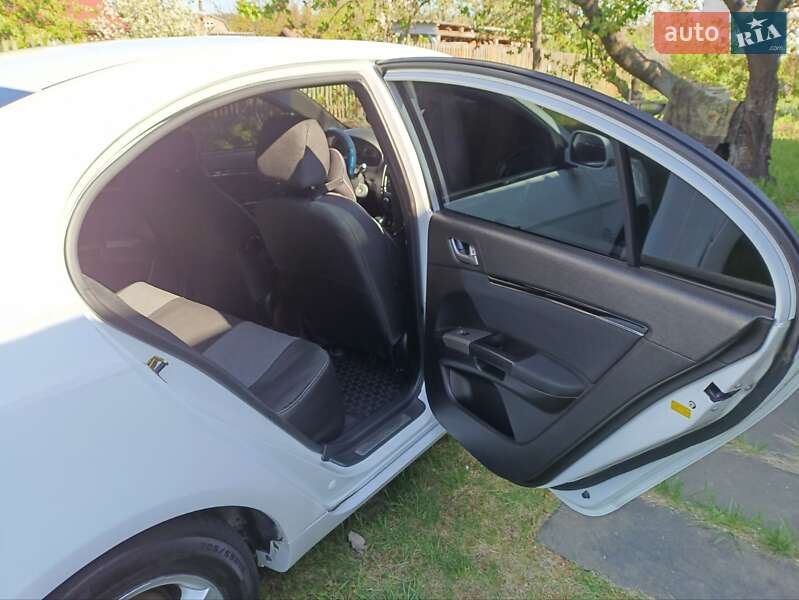 Седан Geely Emgrand 7 (EC7) 2013 в Одесі