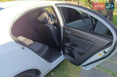 Седан Geely Emgrand 7 (EC7) 2013 в 