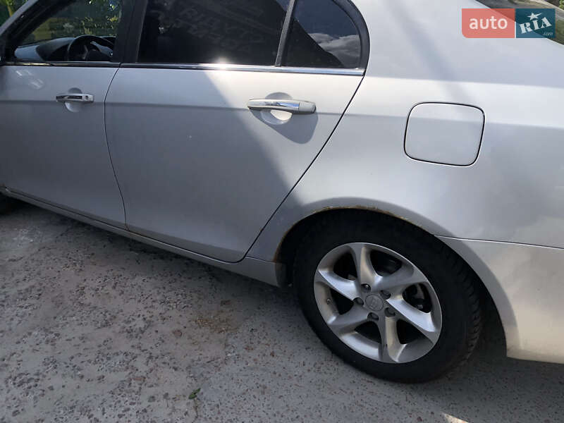 Седан Geely Emgrand 7 (EC7) 2013 в Києві