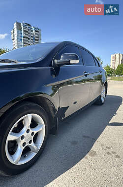 Седан Geely Emgrand 7 (EC7) 2013 в 