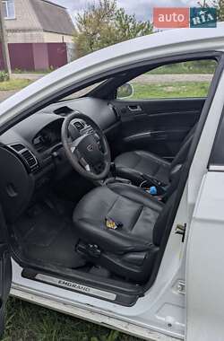 Седан Geely Emgrand 7 (EC7) 2014 в 