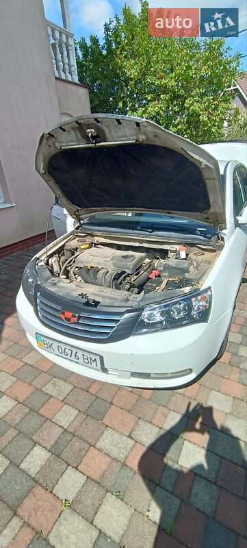 Седан Geely Emgrand 7 (EC7) 2014 в 