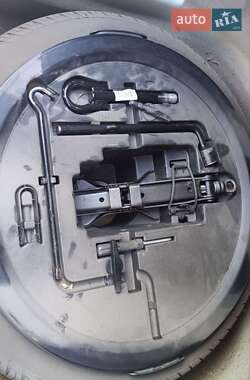 Седан Geely Emgrand 7 (EC7) 2014 в Ровно