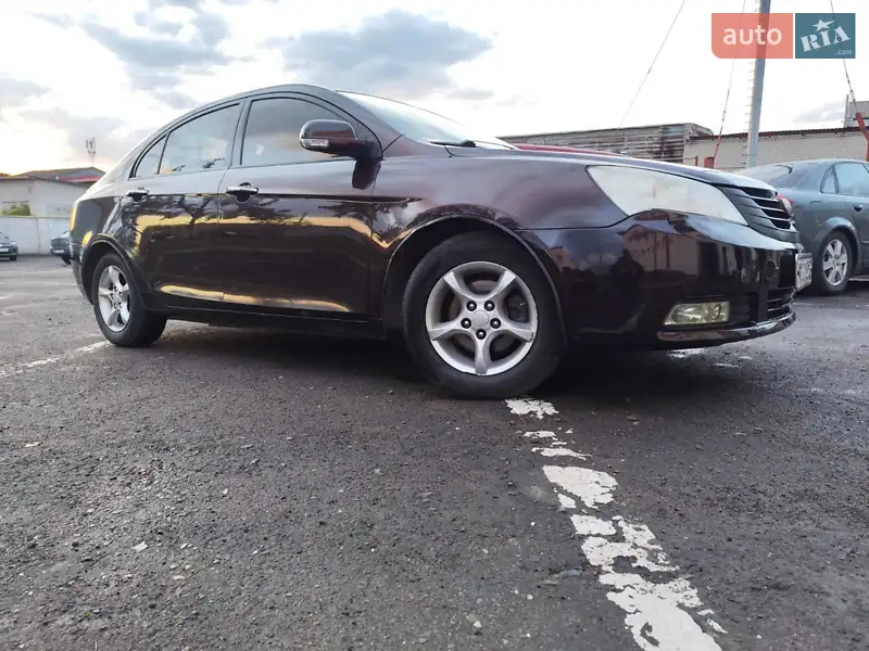 Седан Geely Emgrand 7 (EC7) 2011 в 
