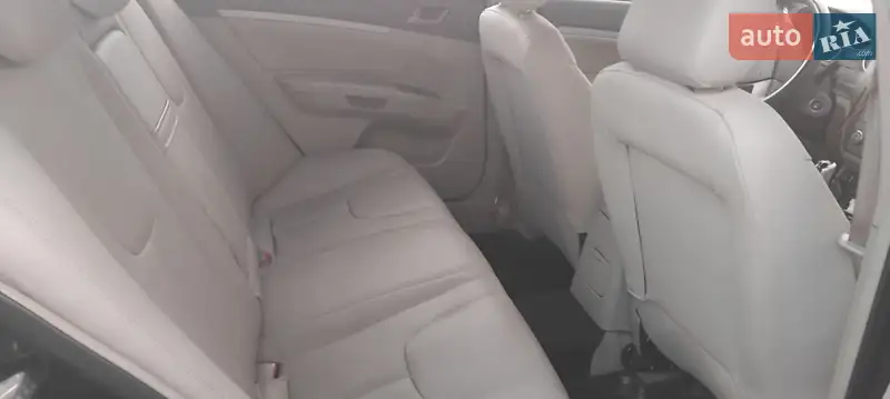 Седан Geely Emgrand 7 (EC7) 2011 в 