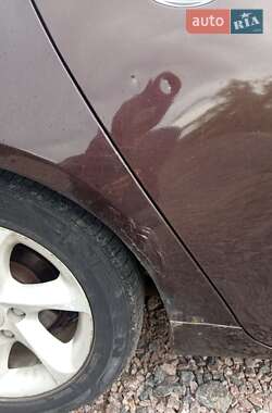Хетчбек Geely Emgrand 7 (EC7) 2013 в 