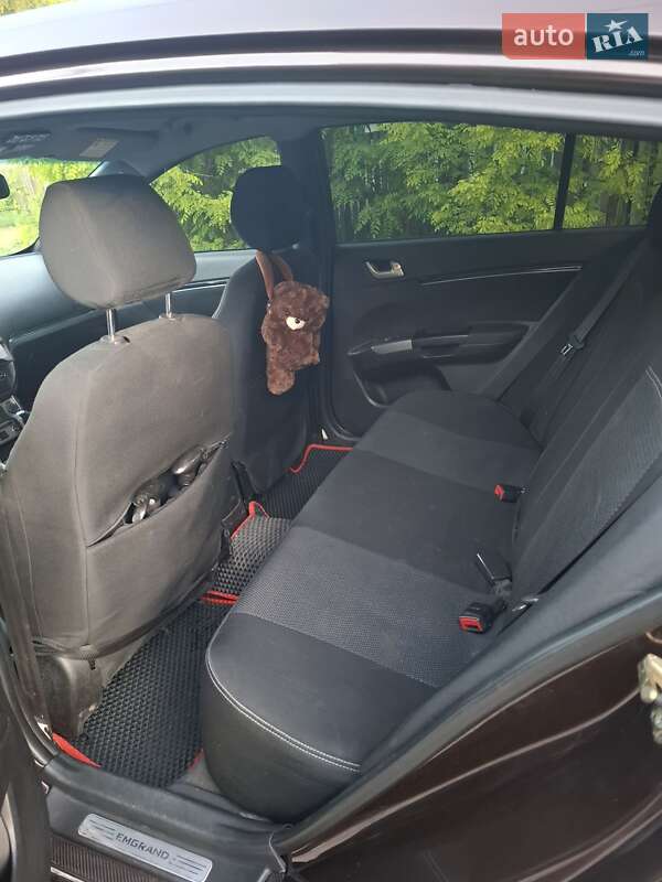 Хэтчбек Geely Emgrand 7 (EC7) 2013 в Днепре