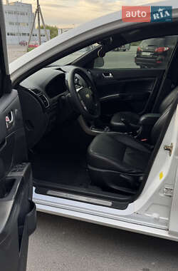 Седан Geely Emgrand 7 (EC7) 2013 в 