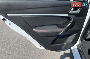 Седан Geely Emgrand 7 (EC7) 2016 в 