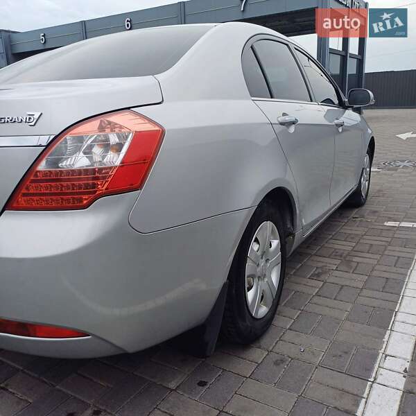 Седан Geely Emgrand 7 (EC7) 2013 в Софиевской Борщаговке