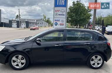 Хэтчбек Geely Emgrand 7 (EC7) 2012 в 