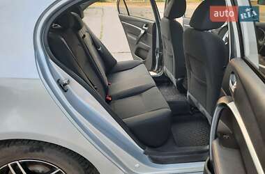 Седан Geely Emgrand 7 (EC7) 2017 в 