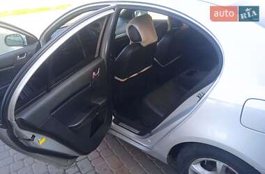 Седан Geely Emgrand 7 (EC7) 2014 в 