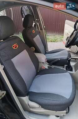 Седан Geely Emgrand 7 (EC7) 2011 в 