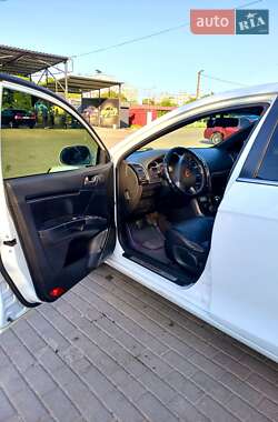 Седан Geely Emgrand 7 (EC7) 2013 в 