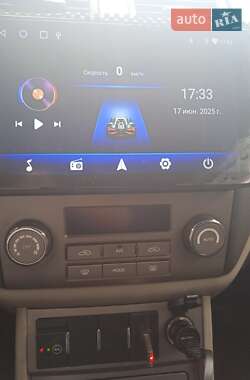 Седан Geely Emgrand 7 (EC7) 2012 в 
