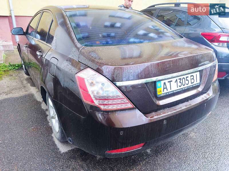 Седан Geely Emgrand 7 (EC7) 2013 в Ивано-Франковске