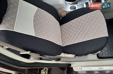 Седан Geely Emgrand 7 (EC7) 2011 в 
