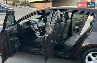 Хетчбек Geely Emgrand 7 (EC7) 2013 в 