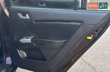 Хетчбек Geely Emgrand 7 (EC7) 2013 в 