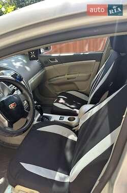 Хетчбек Geely Emgrand 7 (EC7) 2012 в 