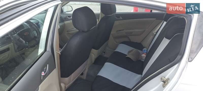Хэтчбек Geely Emgrand 7 (EC7) 2012 в Ужгороде
