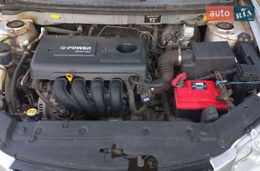 Хетчбек Geely Emgrand 7 (EC7) 2012 в 
