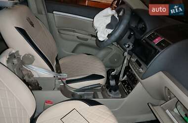 Хэтчбек Geely Emgrand 7 (EC7) 2011 в 