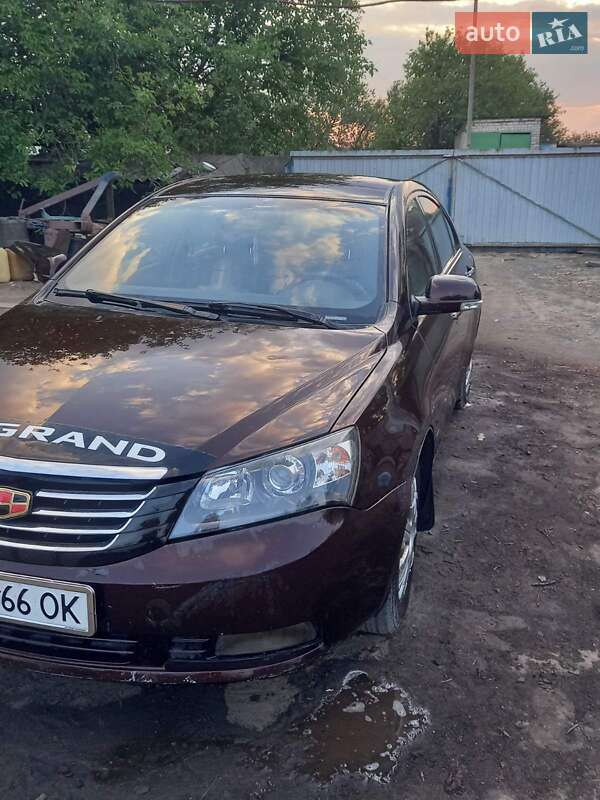 Седан Geely Emgrand 7 (EC7) 2014 в Кривом Роге