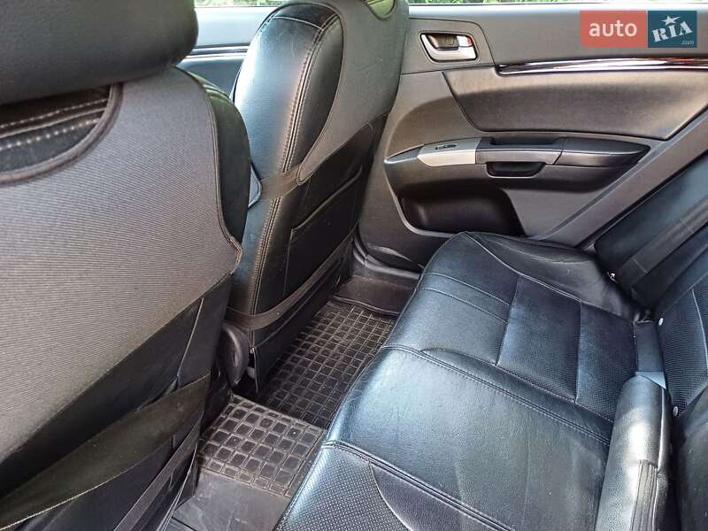 Хетчбек Geely Emgrand 7 (EC7) 2012 в Дніпрі