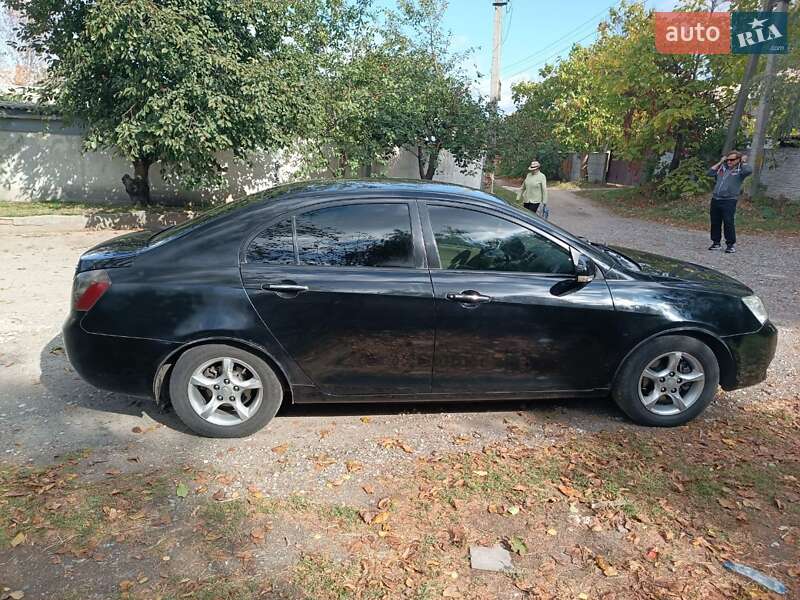 Седан Geely Emgrand 7 (EC7) 2011 в 