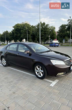 Седан Geely Emgrand 7 (EC7) 2012 в 