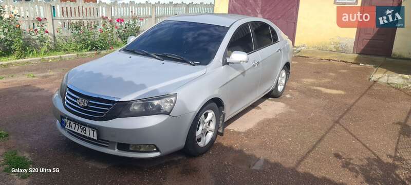 Седан Geely Emgrand 7 (EC7) 2013 в Овручі