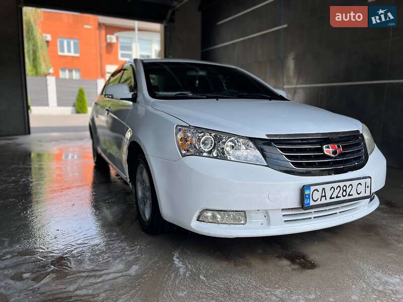 Седан Geely Emgrand 7 (EC7) 2012 в 