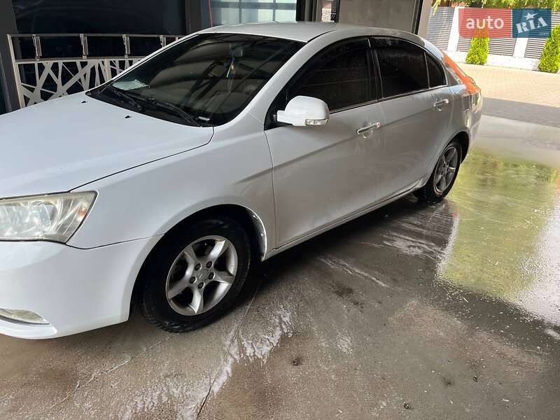 Седан Geely Emgrand 7 (EC7) 2012 в Черкасах