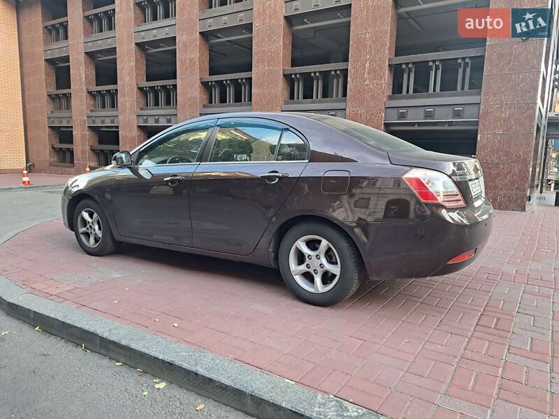 Седан Geely Emgrand 7 (EC7) 2013 в Дніпрі