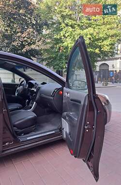 Седан Geely Emgrand 7 (EC7) 2013 в 