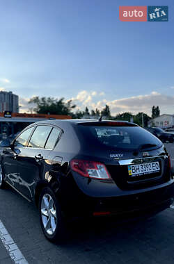 Хэтчбек Geely Emgrand 7 (EC7) 2013 в 