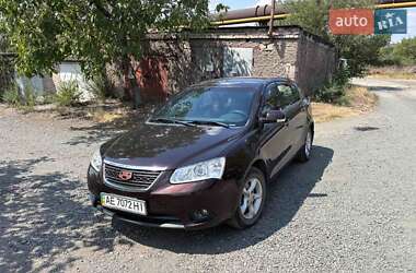 Хетчбек Geely Emgrand 7 (EC7) 2014 в 