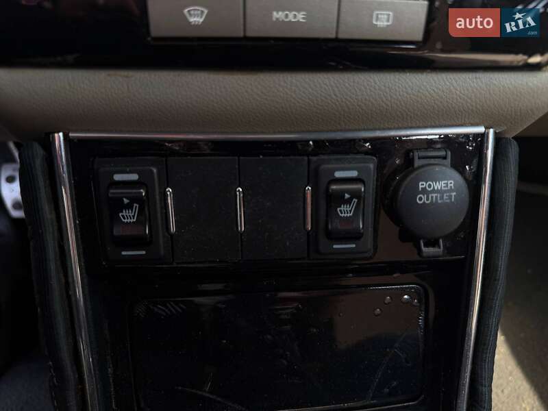 Седан Geely Emgrand 7 (EC7) 2011 в Киеве