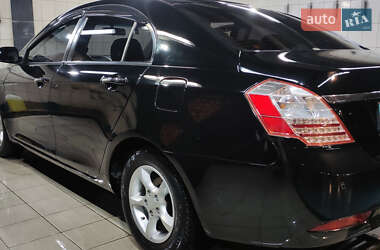 Седан Geely Emgrand 7 (EC7) 2011 в 