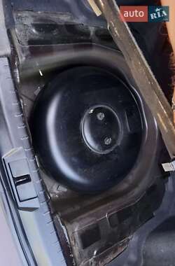 Седан Geely Emgrand 7 (EC7) 2013 в 