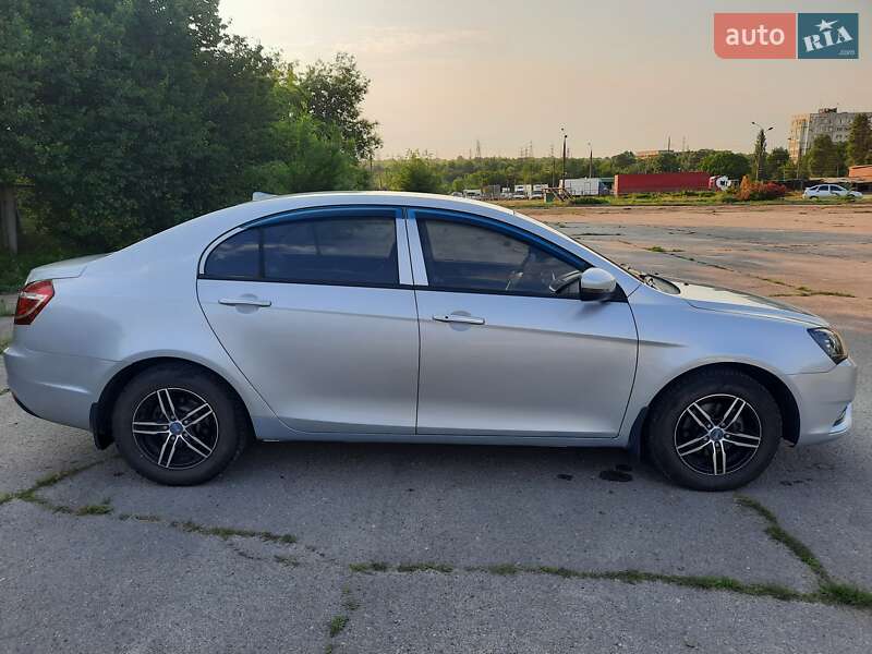 Седан Geely Emgrand 7 (EC7) 2017 в Запорожье